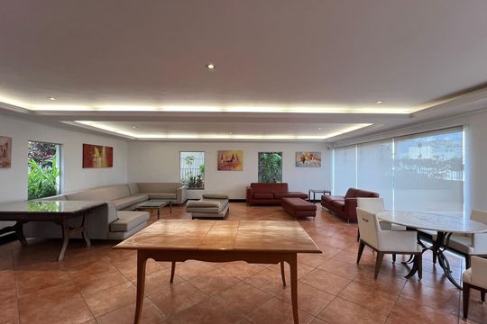Comprar apartamento no Sumarezinho com 3 quartos e piscina no condomínio. — Salão de Festas