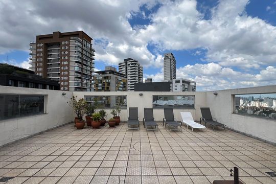 Comprar apartamento no Sumarezinho com 3 quartos e piscina no condomínio. — Área comum