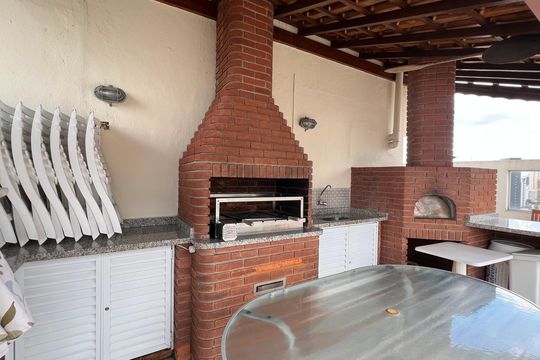 Comprar apartamento no Sumarezinho com 3 quartos e piscina no condomínio. — Churrasqueira