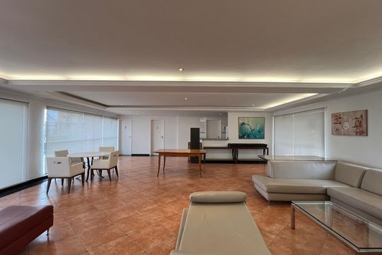Comprar apartamento no Sumarezinho com 3 quartos e piscina no condomínio. — Salão de Festas