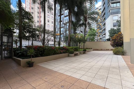 Comprar apartamento no Sumarezinho com 3 quartos e piscina no condomínio. — Área comum