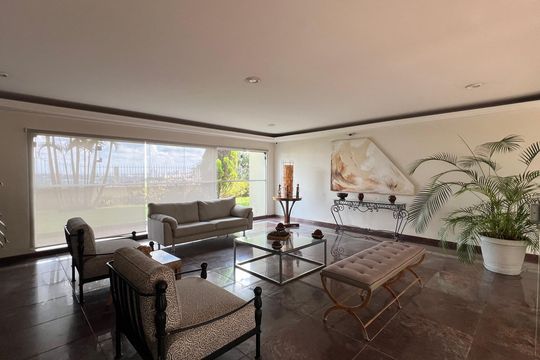Comprar apartamento no Sumarezinho com 3 quartos e piscina no condomínio. — Hall de entrada