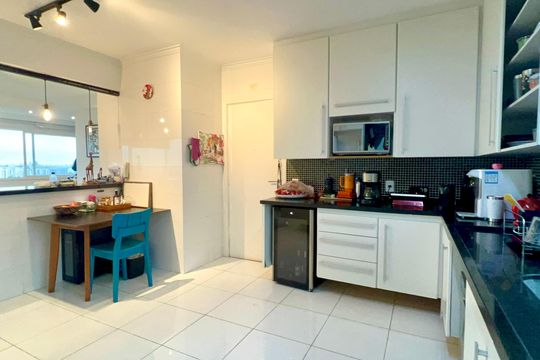 Comprar apartamento no Sumarezinho com 3 quartos e piscina no condomínio. — Academia