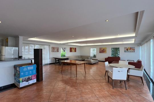 Comprar apartamento no Sumarezinho com 3 quartos e piscina no condomínio. — Salão de Festas