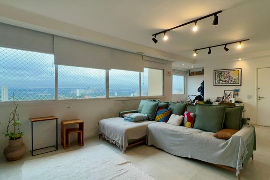 Comprar apartamento no Sumarezinho com 3 quartos e piscina no condomínio. — Sala