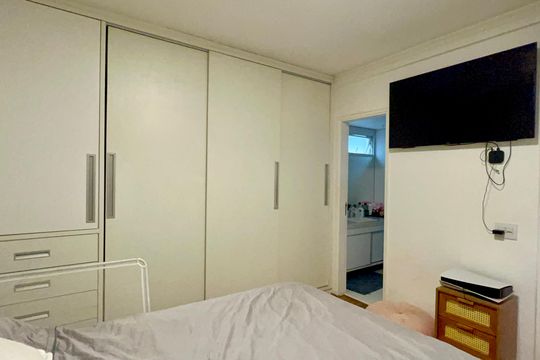 Comprar apartamento no Sumarezinho com 3 quartos e piscina no condomínio. — Suite