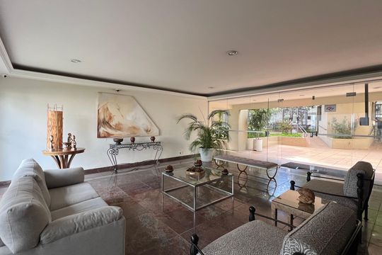 Comprar apartamento no Sumarezinho com 3 quartos e piscina no condomínio. — Hall de entrada