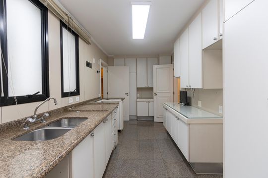 Apartamento à venda no Brooklin: 3 quartos, 2 suítes, aceita pets. — Cozinha