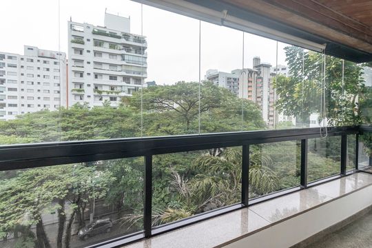 Apartamento à venda no Brooklin: 3 quartos, 2 suítes, aceita pets. — Varada da Sala