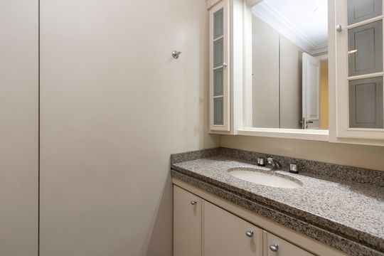 Apartamento à venda no Brooklin: 3 quartos, 2 suítes, aceita pets. — Banheiro da Suíte 2
