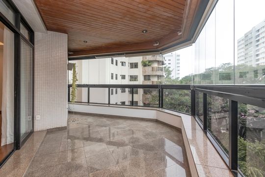 Apartamento à venda no Brooklin: 3 quartos, 2 suítes, aceita pets. — Varada da Sala