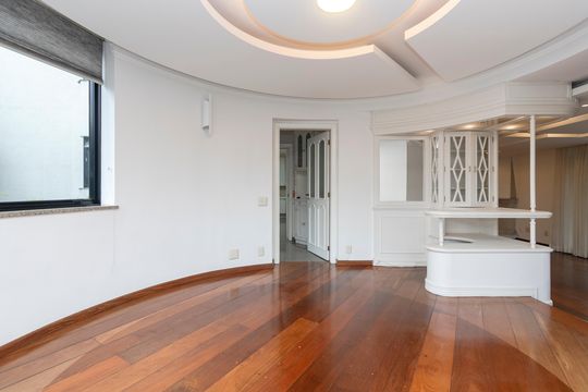 Apartamento à venda no Brooklin: 3 quartos, 2 suítes, aceita pets. — Sala