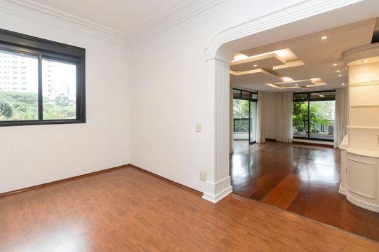 Apartamento à venda no Brooklin: 3 quartos, 2 suítes, aceita pets. — Sala