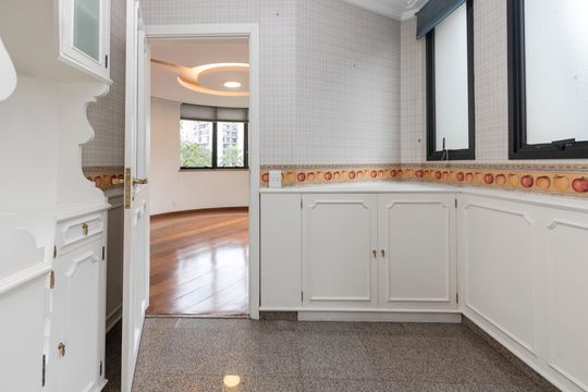 Apartamento à venda no Brooklin: 3 quartos, 2 suítes, aceita pets. — Copa