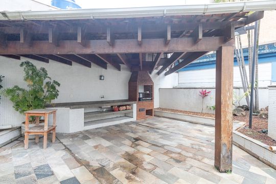 Apartamento à venda no Brooklin: 3 quartos, 2 suítes, aceita pets. — Churrasqueira