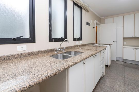 Apartamento à venda no Brooklin: 3 quartos, 2 suítes, aceita pets. — Cozinha