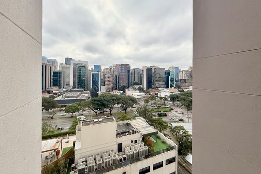 Apartamento mobiliado com 2 quartos e varanda para comprar. Aceitam animais de estimação. — Vista Suíte 1