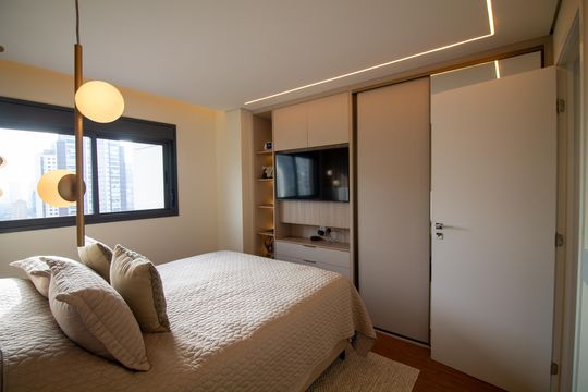 Apartamento mobiliado com 2 quartos e churrasqueira. Compra ideal com churrasqueira no condomínio. — Suíte 2