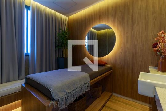 Apartamento mobiliado com 2 quartos e churrasqueira. Compra ideal com churrasqueira no condomínio. — Área comum - Sala de Massagem