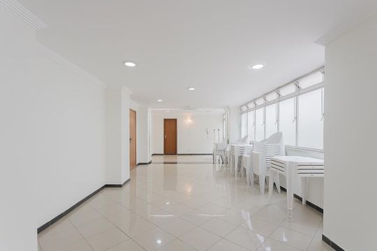 Apartamento no Jardim America com 2 quartos, 1 suíte e closet. Oportunidades de compra imperdíveis! — Salão de Festas