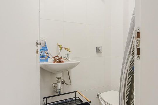Apartamento no Jardim America com 2 quartos, 1 suíte e closet. Oportunidades de compra imperdíveis! — Área de Serviço