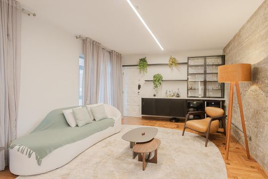 Apartamento no Jardim America com 2 quartos, 1 suíte e closet. Oportunidades de compra imperdíveis! — Sala