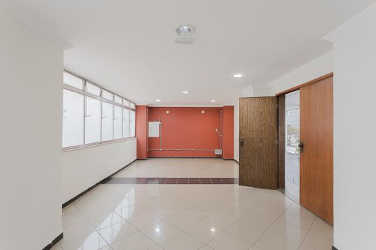 Apartamento no Jardim America com 2 quartos, 1 suíte e closet. Oportunidades de compra imperdíveis! — Salão de Festas