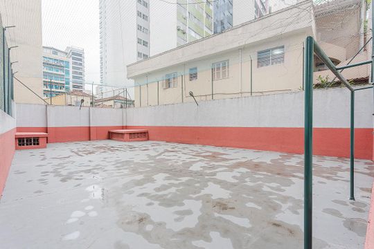 Apartamento no Jardim America com 2 quartos, 1 suíte e closet. Oportunidades de compra imperdíveis! — Quadra Esportiva