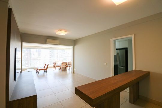 Comprar apartamento mobiliado no Brooklin com 3 suítes, academia e piscina no condomínio. — foto 2