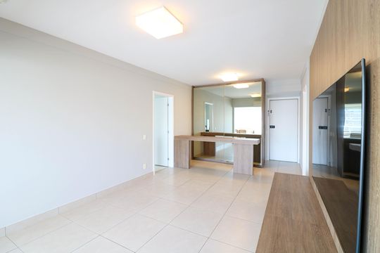 Comprar apartamento mobiliado no Brooklin com 3 suítes, academia e piscina no condomínio. — foto 3