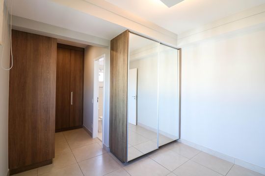 Comprar apartamento mobiliado no Brooklin com 3 suítes, academia e piscina no condomínio. — foto 39