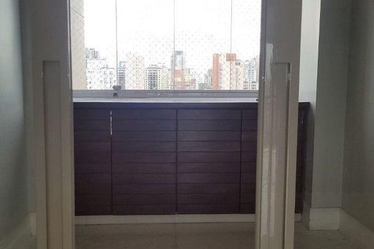 Apartamento à venda, com 184 m², 3 quartos e 3 vagas — foto 1