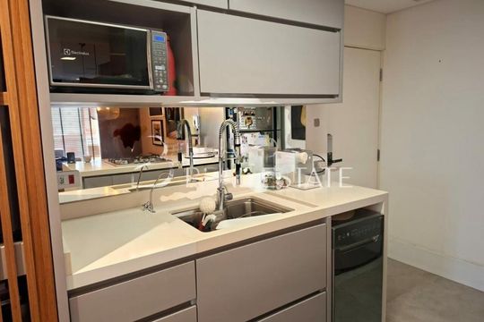 Apartamento mobiliado com 3 quartos, varanda e piscina. Ideal para comprar e aceitar animais. — foto 22