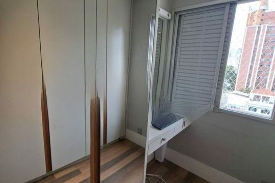 Apartamento mobiliado com 3 quartos, varanda e piscina. Ideal para comprar e aceitar animais. — foto 12