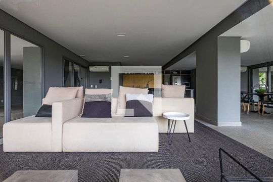 Apartamento à venda, com 145 m², 3 quartos e 3 vagas — Área comum