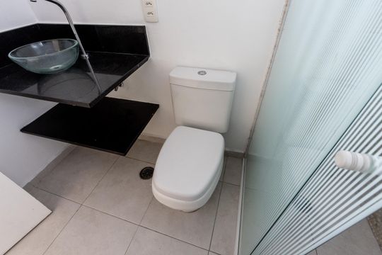 Compra de apartamento: 5 quartos, varanda, churrasqueira no condomínio. Animais permitidos. — Rooftop - Quarto 1 - Banheiro da Suite