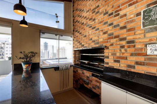 Compra de apartamento: 5 quartos, varanda, churrasqueira no condomínio. Animais permitidos. — Rooftop - Sala Gourmet