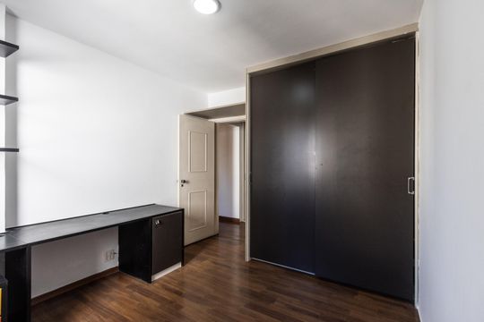 Compra de apartamento: 5 quartos, varanda, churrasqueira no condomínio. Animais permitidos. — Quarto 2