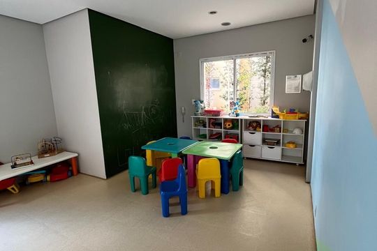 Apartamento na Vila Anglo Brasileira com 3 quartos, sendo 1 suíte, varanda e academia no condomínio. Compra ideal! — Brinquedoteca