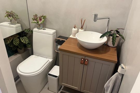 Apartamento na Vila Anglo Brasileira com 3 quartos, sendo 1 suíte, varanda e academia no condomínio. Compra ideal! — Banheiro