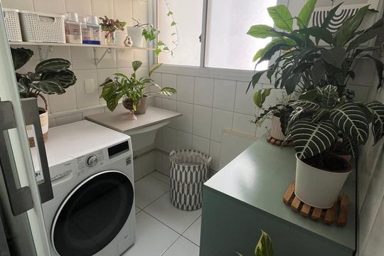 Apartamento na Vila Anglo Brasileira com 3 quartos, sendo 1 suíte, varanda e academia no condomínio. Compra ideal! — Área de Serviço