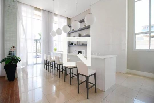 Comprar apartamento mobiliado na Vila Nova Conceição, 2 quartos, 1 suíte, piscina, churrasqueira, varanda gourmet. — Espaço Gourmet