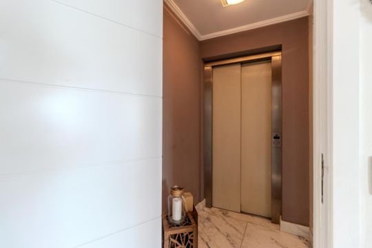 Compra apartamento mobiliado no Campo Belo com 3 quartos e quintal. — foto 33