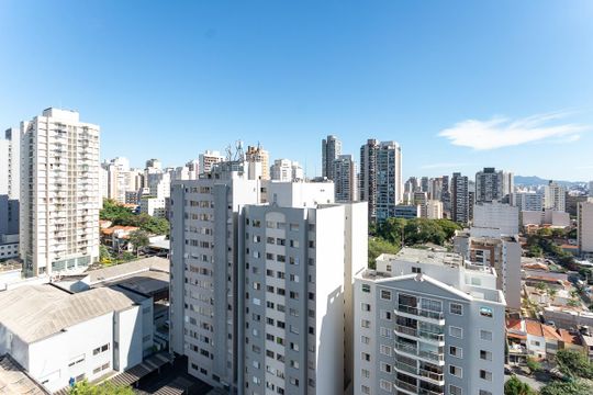 Venda de apartamento mobiliado, 2 quartos, com closet. — Vista