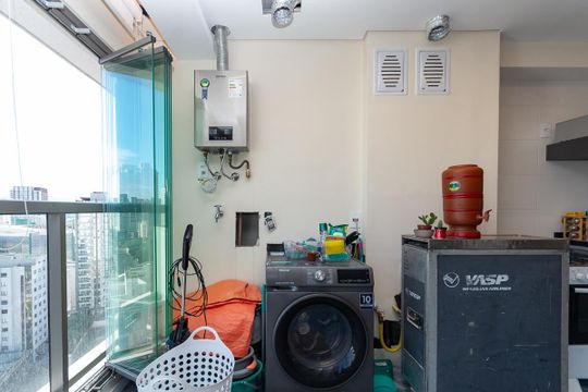 Venda de apartamento mobiliado, 2 quartos, com closet. — Tanque