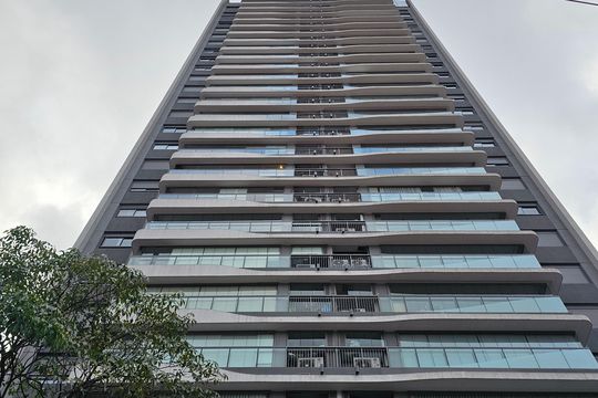 Venda de apartamento mobiliado, 2 quartos, com closet. — Fachada