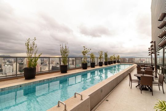 Venda de apartamento mobiliado, 2 quartos, com closet. — Área Comum