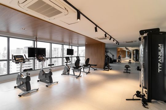 Venda de apartamento mobiliado, 2 quartos, com closet. — Área Comum