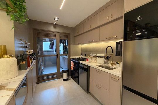 Comprar apartamento mobiliado na Vila Mariana com 3 suítes, varanda, academia e piscina no condomínio. — foto 77