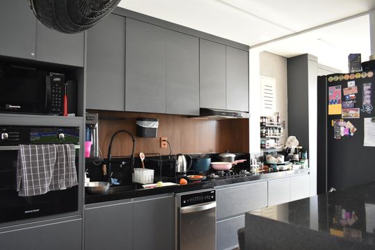 Apartamento com 2 quartos para comprar. Ideal para quem busca conforto e praticidades. — Cozinha